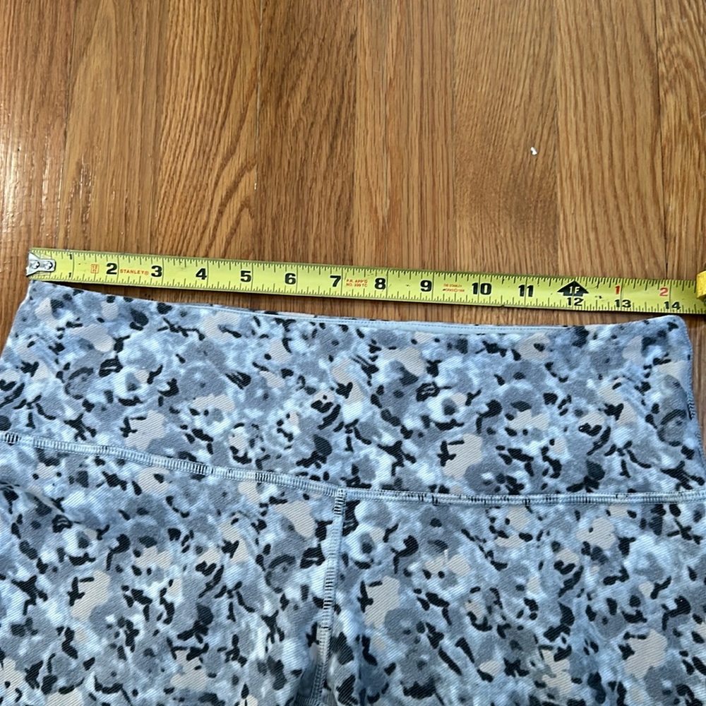 Lululemon Wunder Under Grey Pebble Cropped Leggings Size 8 - Picture 8 of 10